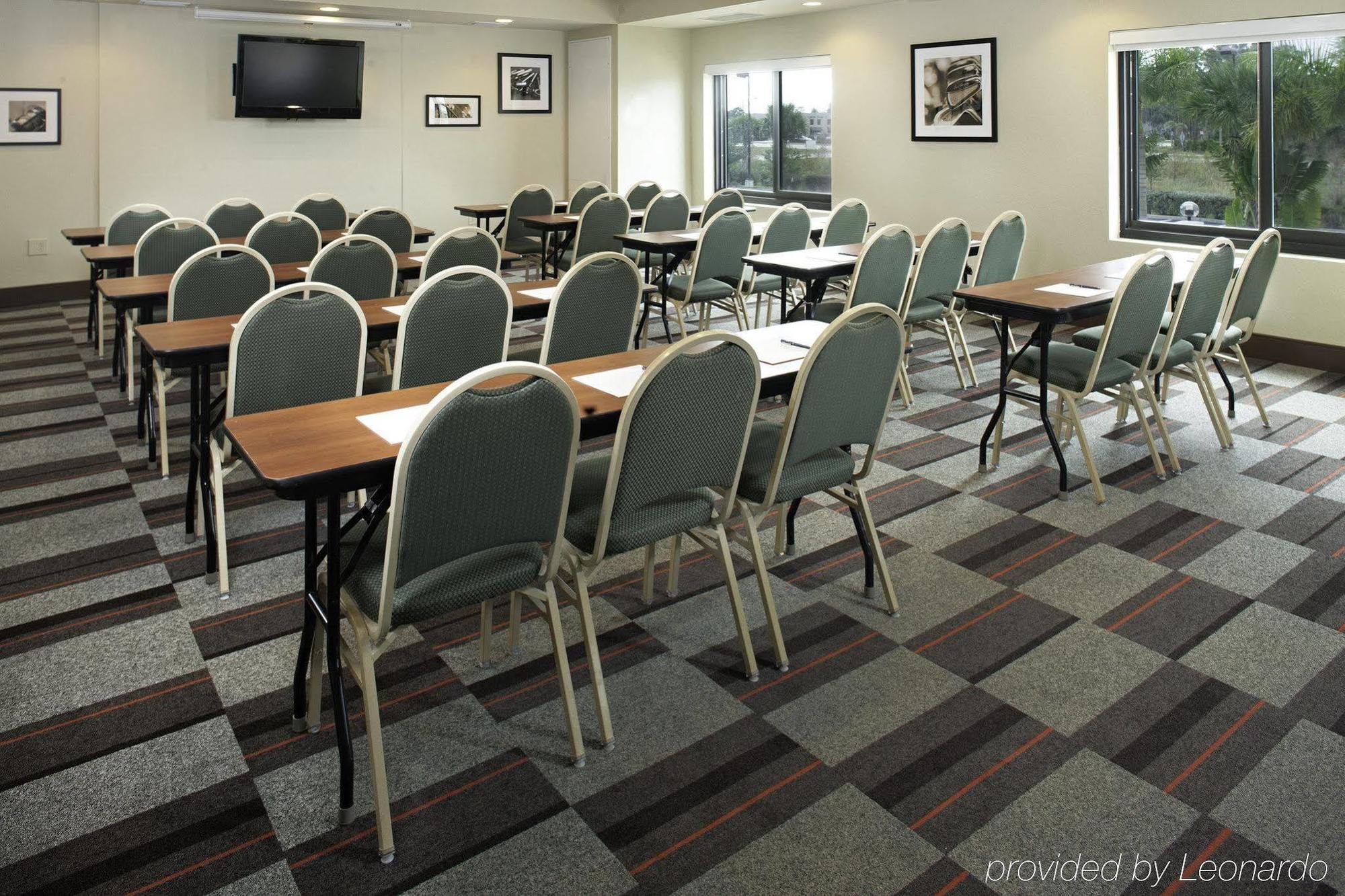 Four Points By Sheraton Fort Myers Airport Eksteriør billede