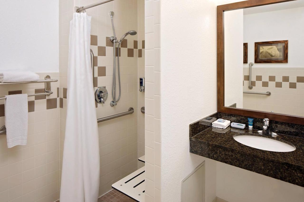 Four Points By Sheraton Fort Myers Airport Eksteriør billede
